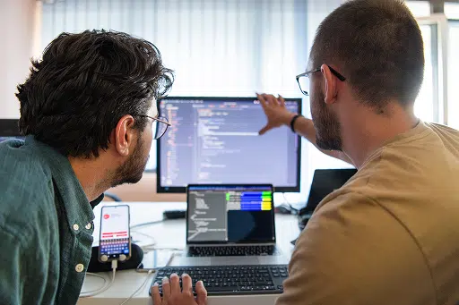 Services agence web devweb solutions : développement web et applications mobiles